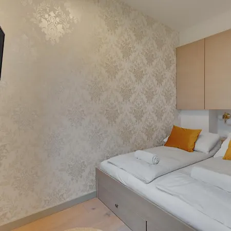 Tre Mare Z Ogrodem -by The Sea By Grand * Гданьск