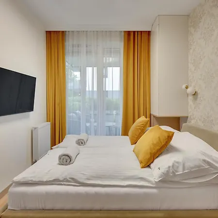 Tre Mare Z Ogrodem -by The Sea By Grand Appartement *